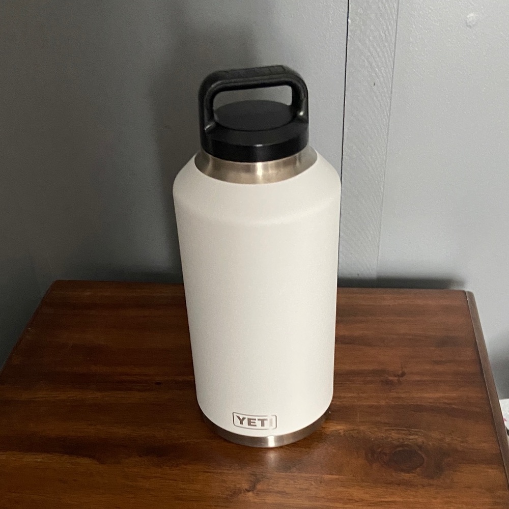 YETI White Stainless Steel Bottle- 64oz
